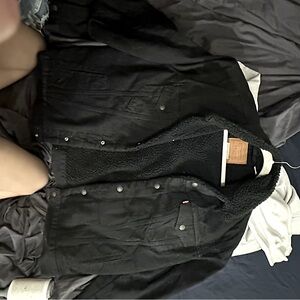 Levi’s faux fur denim jacket (XL)